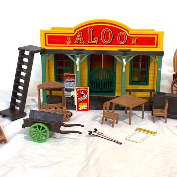 VNTG Playmobil Saloon and Covered Wagon Set - Picture 15 of 16